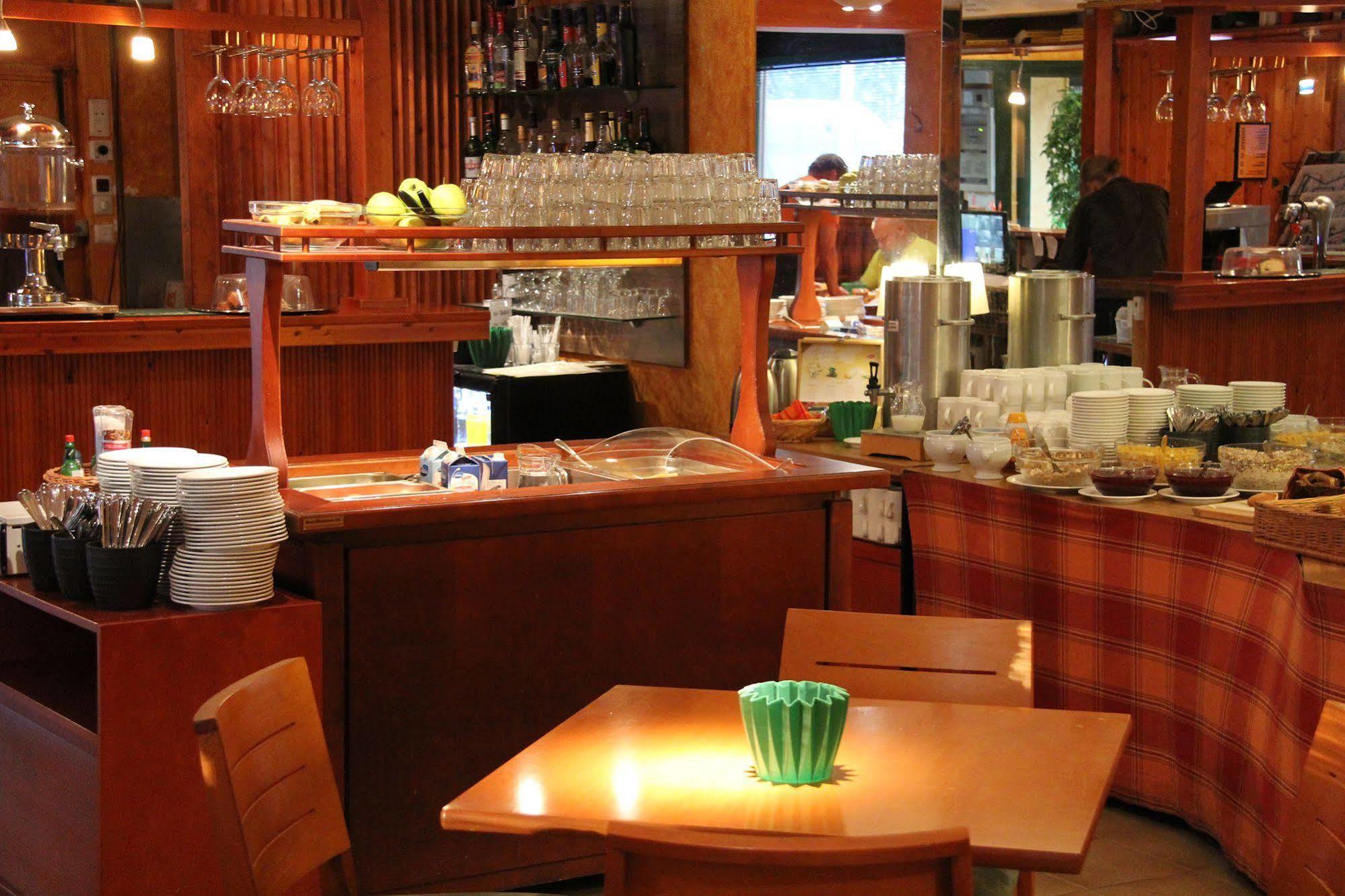 Hotel Hermica Tampere Extérieur photo